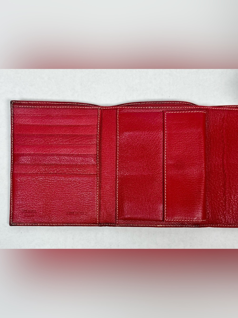 Prada Vintage Red Leather Continental Wallet Bifold Made In Italy - Picture 3 of 9